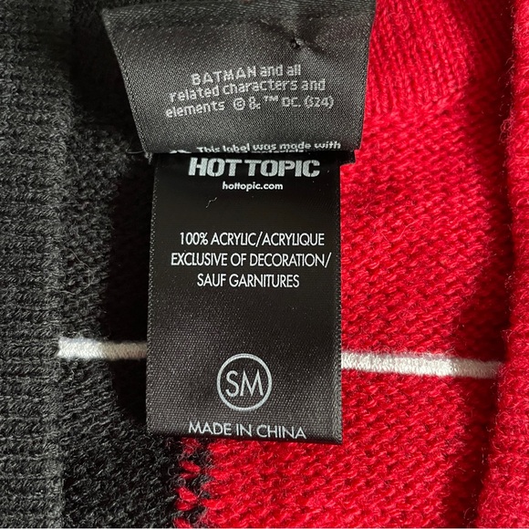 Her Universe DC Comics Batman Harley Quinn Split Cardigan - Picture 4 of 11